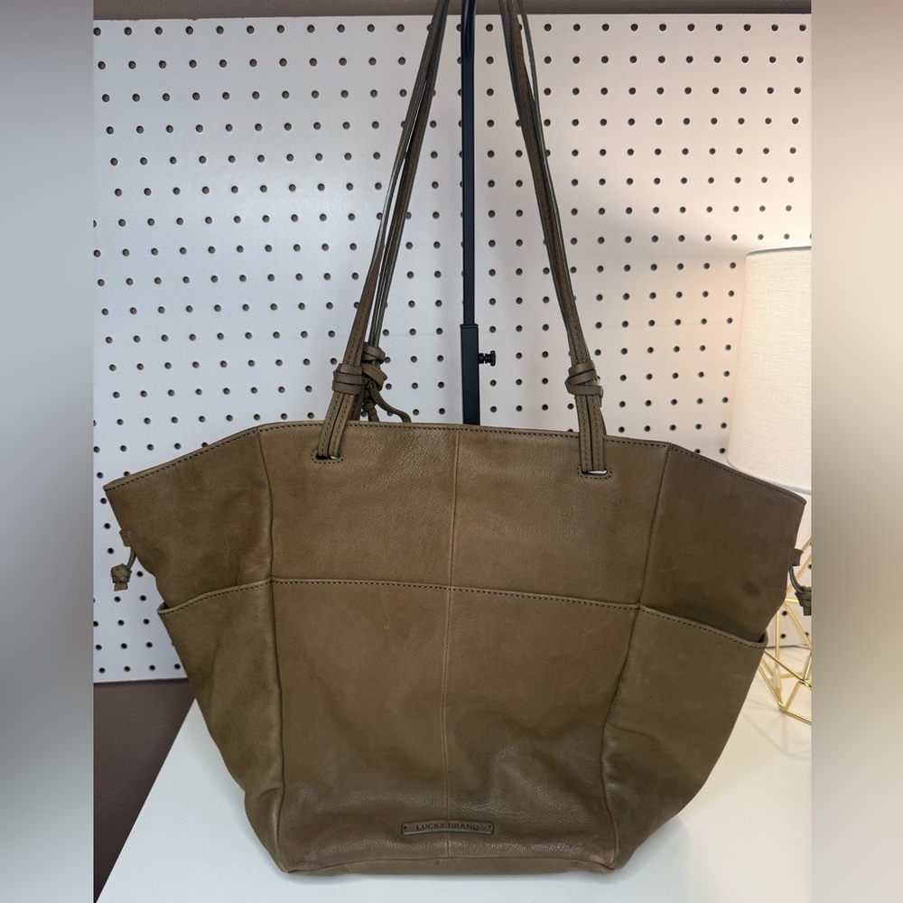Lucky Brand Green Leather Shoulder Bag/Tote - Picture 2 of 16